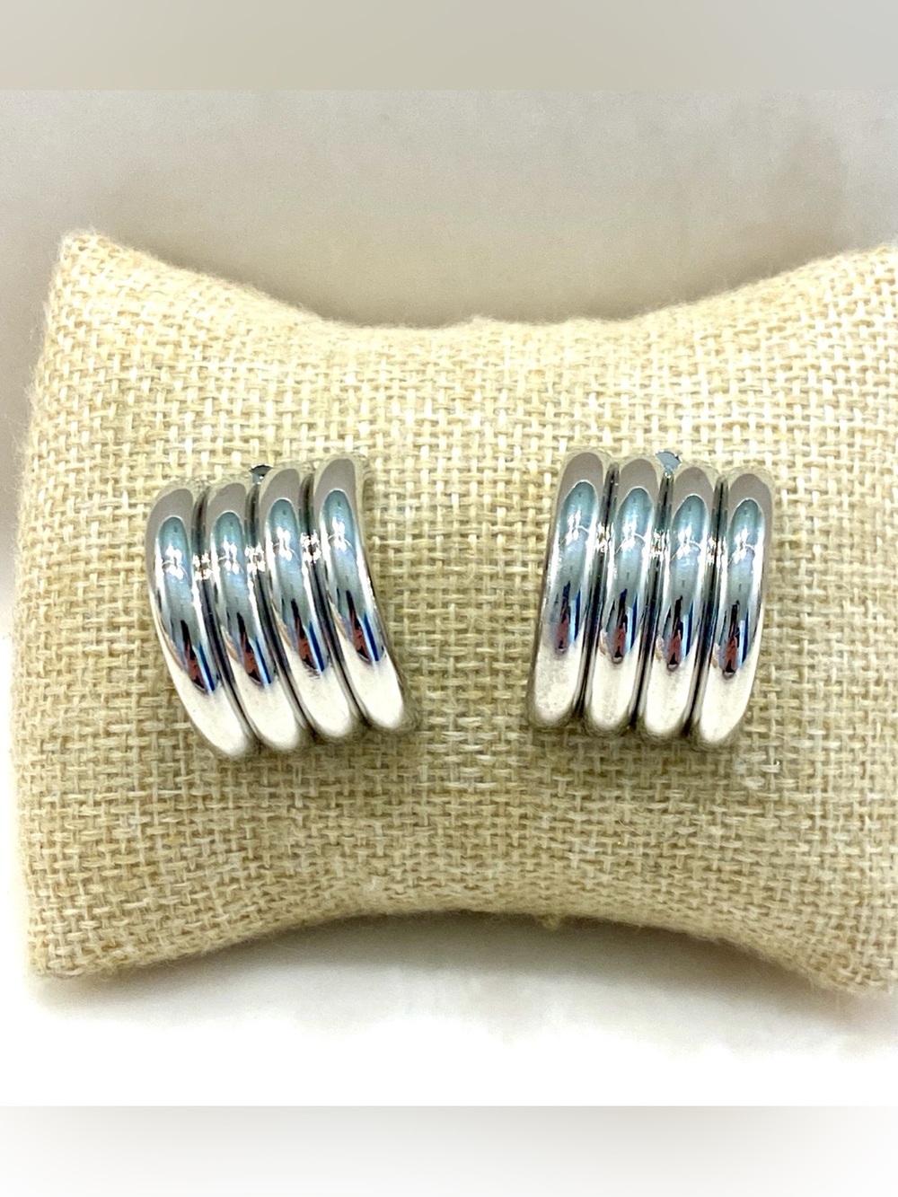 Vintage Shiny Silver Tone Ribbed J Hoop Earrings Stacked Multi Tube Mod